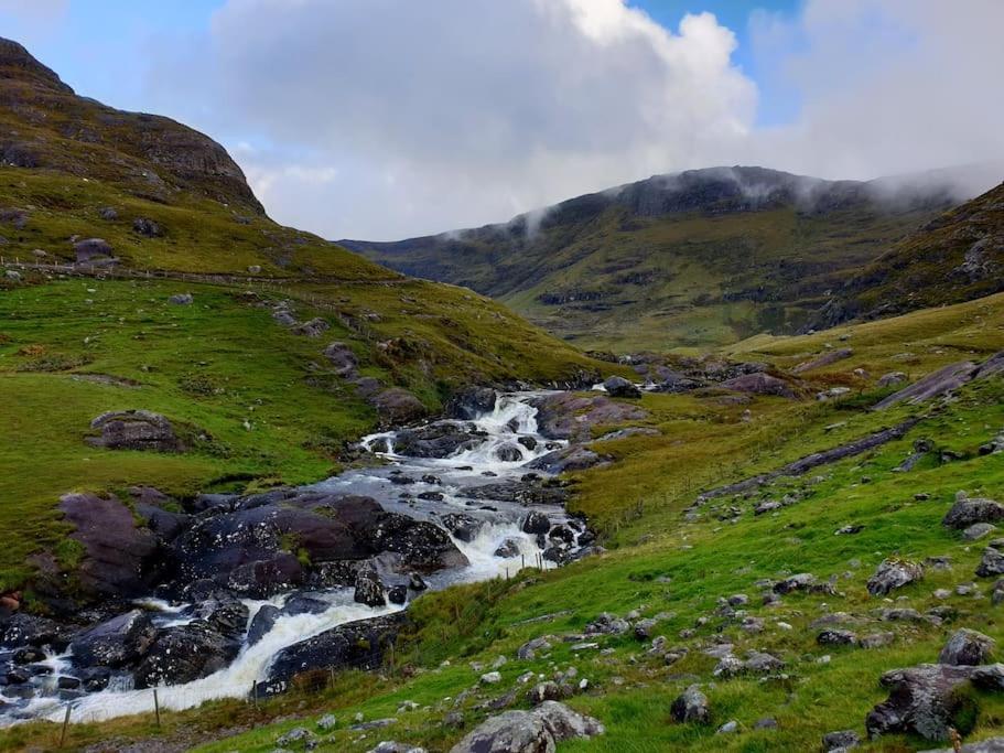 Secluded Cottage Nestled In The Beara Peninsula Cill Airne Esterno foto