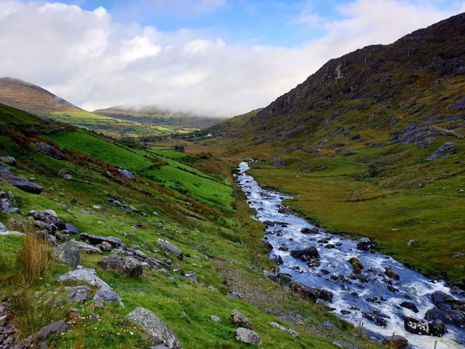 Secluded Cottage Nestled In The Beara Peninsula Cill Airne Esterno foto