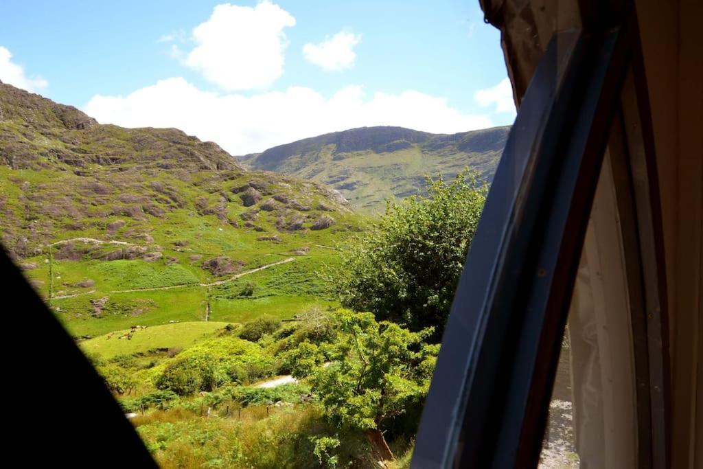 Secluded Cottage Nestled In The Beara Peninsula Cill Airne Esterno foto